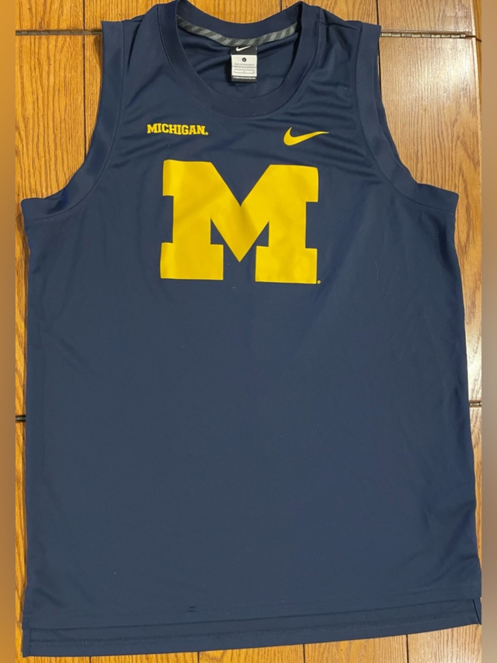 NIKE Men’s Basketball Jersey, navy, size large, number 0 on back, Wolverines